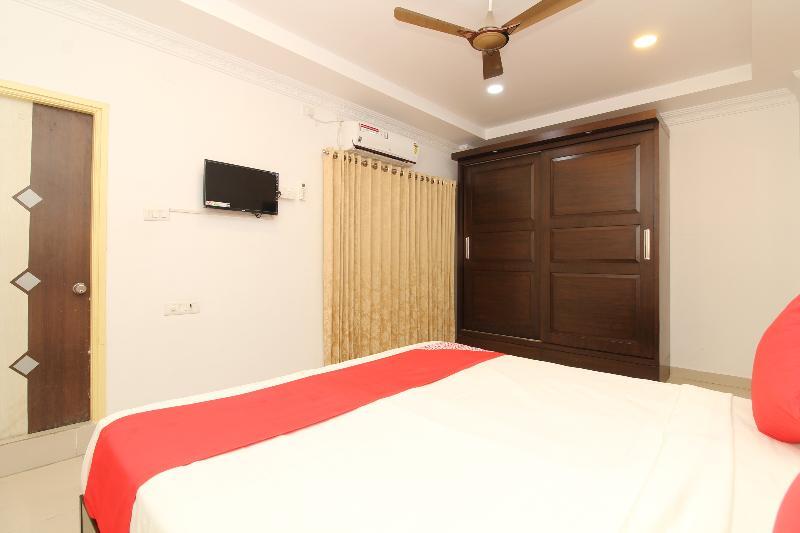 Hotel Oyo 37499 Saba Service Hyderabad